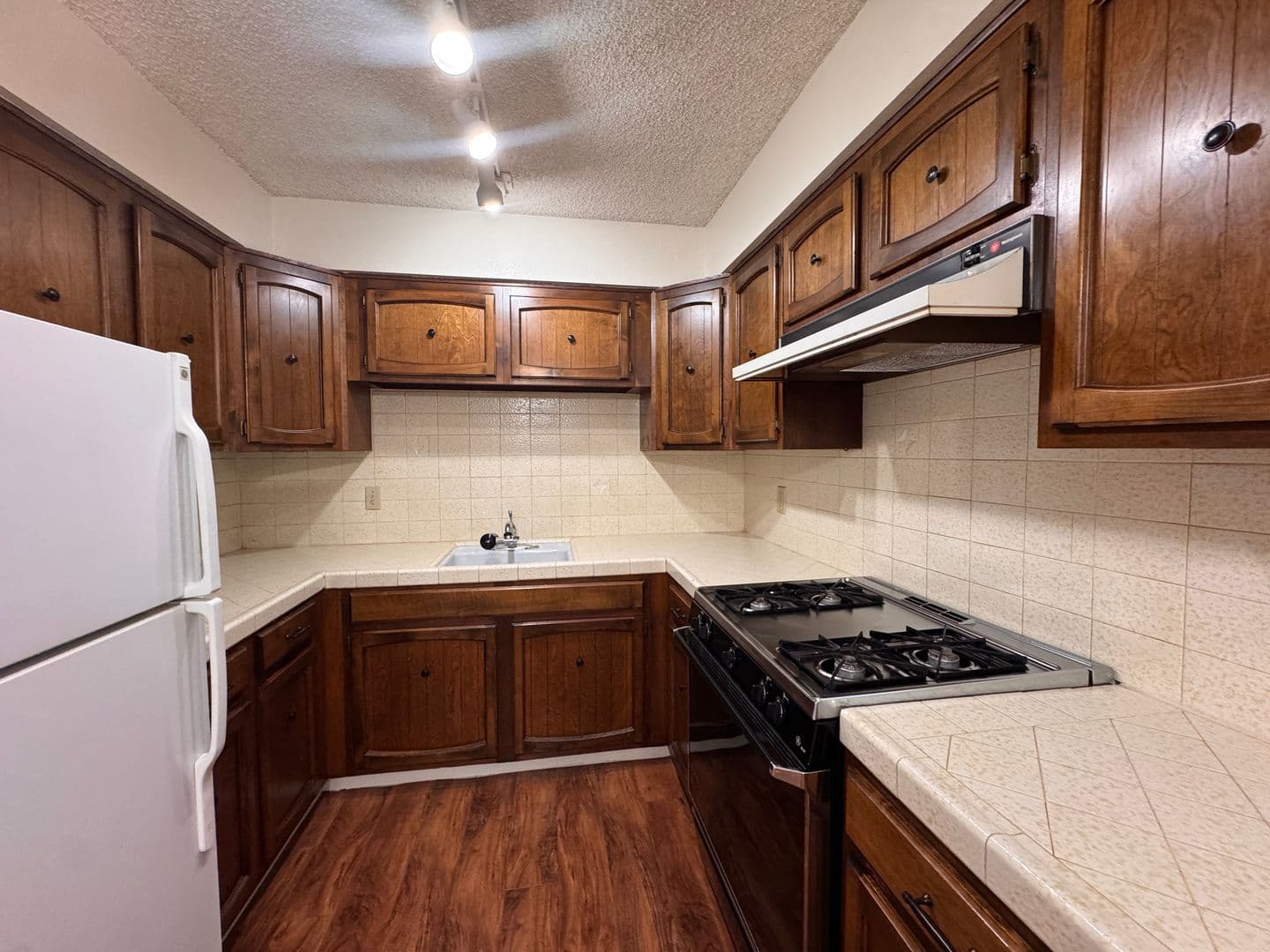 Sacramento Apartment: 3811 H Street