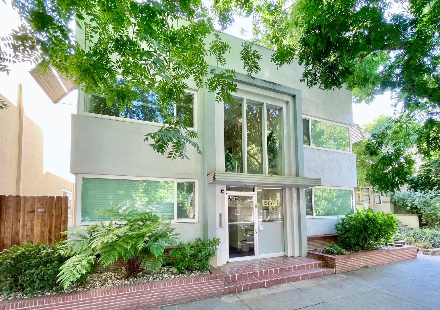 Sacramento Apartment: 1818 N Street