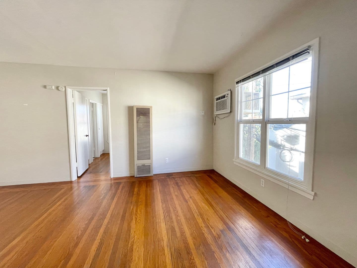 Sacramento Apartment: 2231 11th Avenue