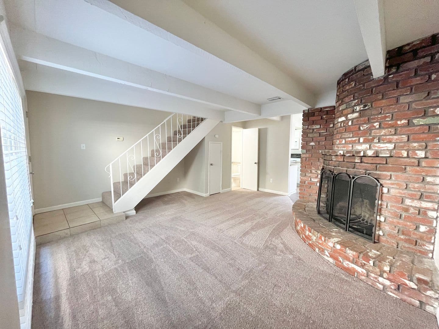 Sacramento Apartment: 2326 V Street