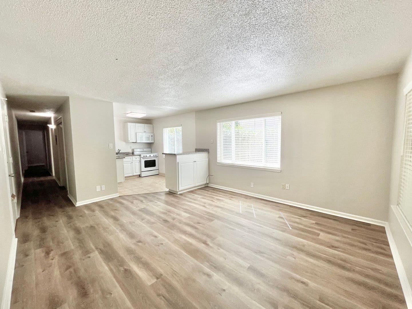 Sacramento Apartment: 2414 Capitol Avenue