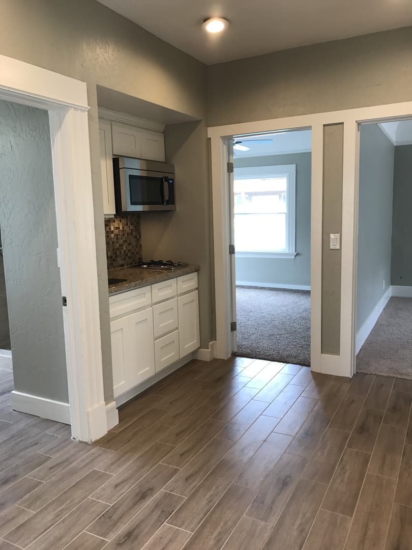 Sacramento Apartment: 711 18th Street