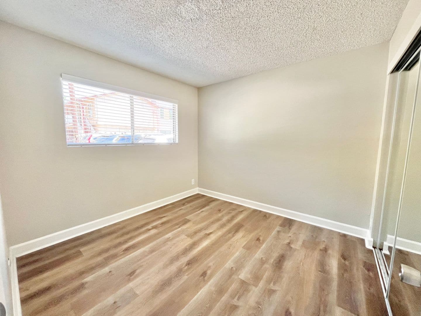 Sacramento Apartment: 2811-15 E Street