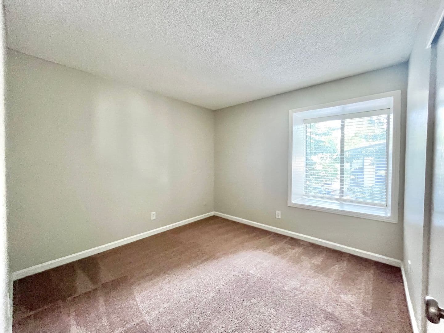 Sacramento Apartment: 2805-2807 H Street