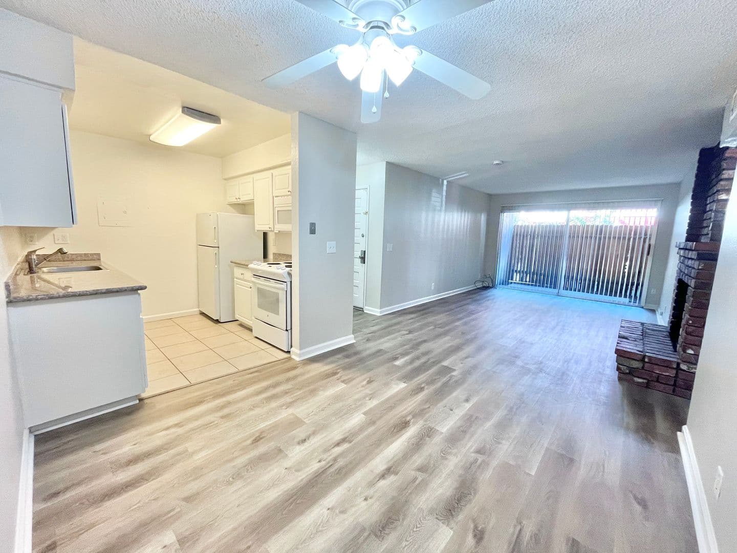 Sacramento Apartment: 2811-15 E Street