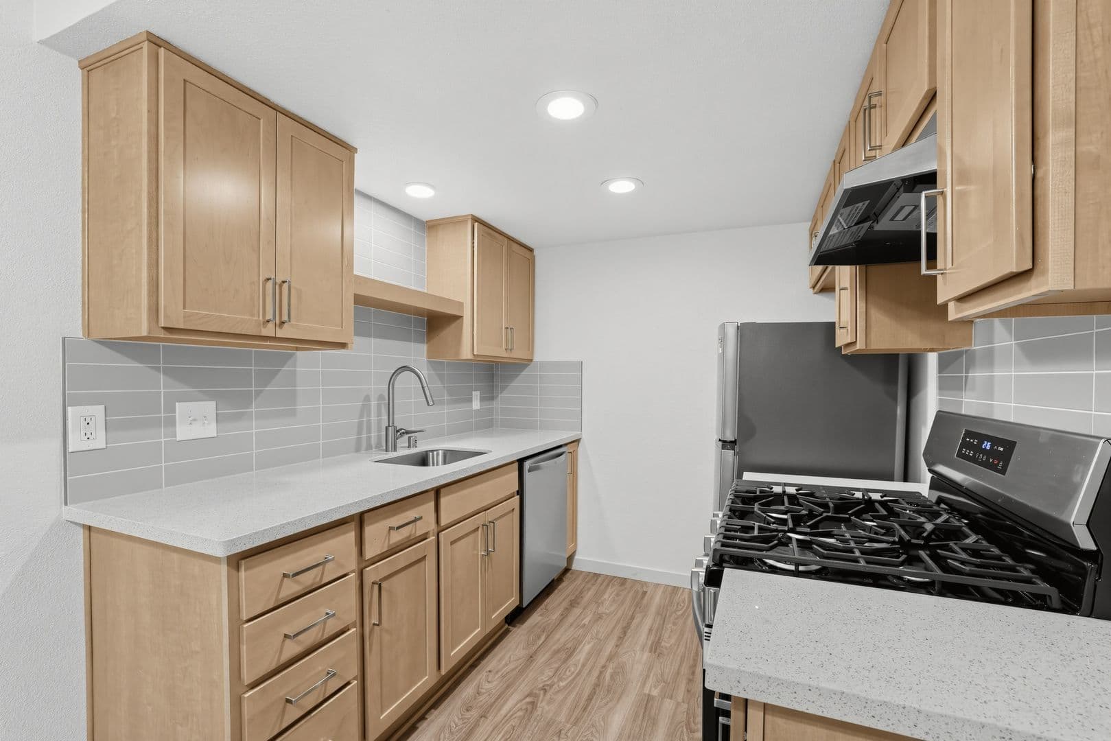 Sacramento Apartment: 541-551 Morse Avenue