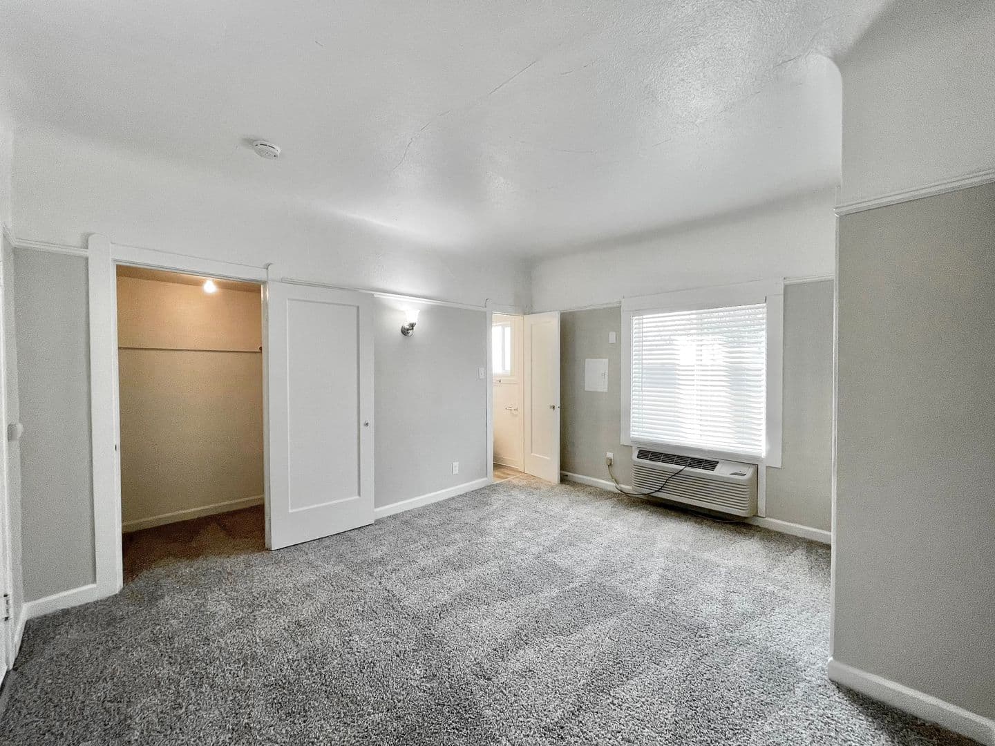 Sacramento Apartment: 1416 Q Street