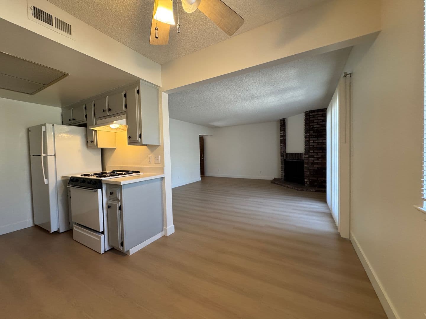 Sacramento Apartment: 541-551 Morse Avenue