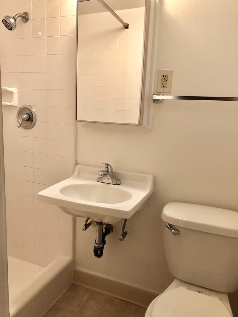 Sacramento Apartment: 1416 Q Street