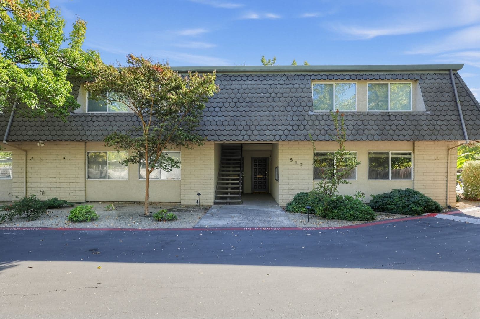 Sacramento Apartment: 541-551 Morse Avenue