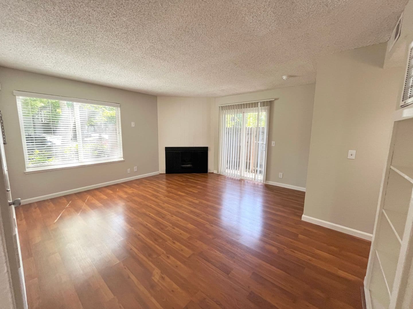 Sacramento Apartment: 1627-29 H Street