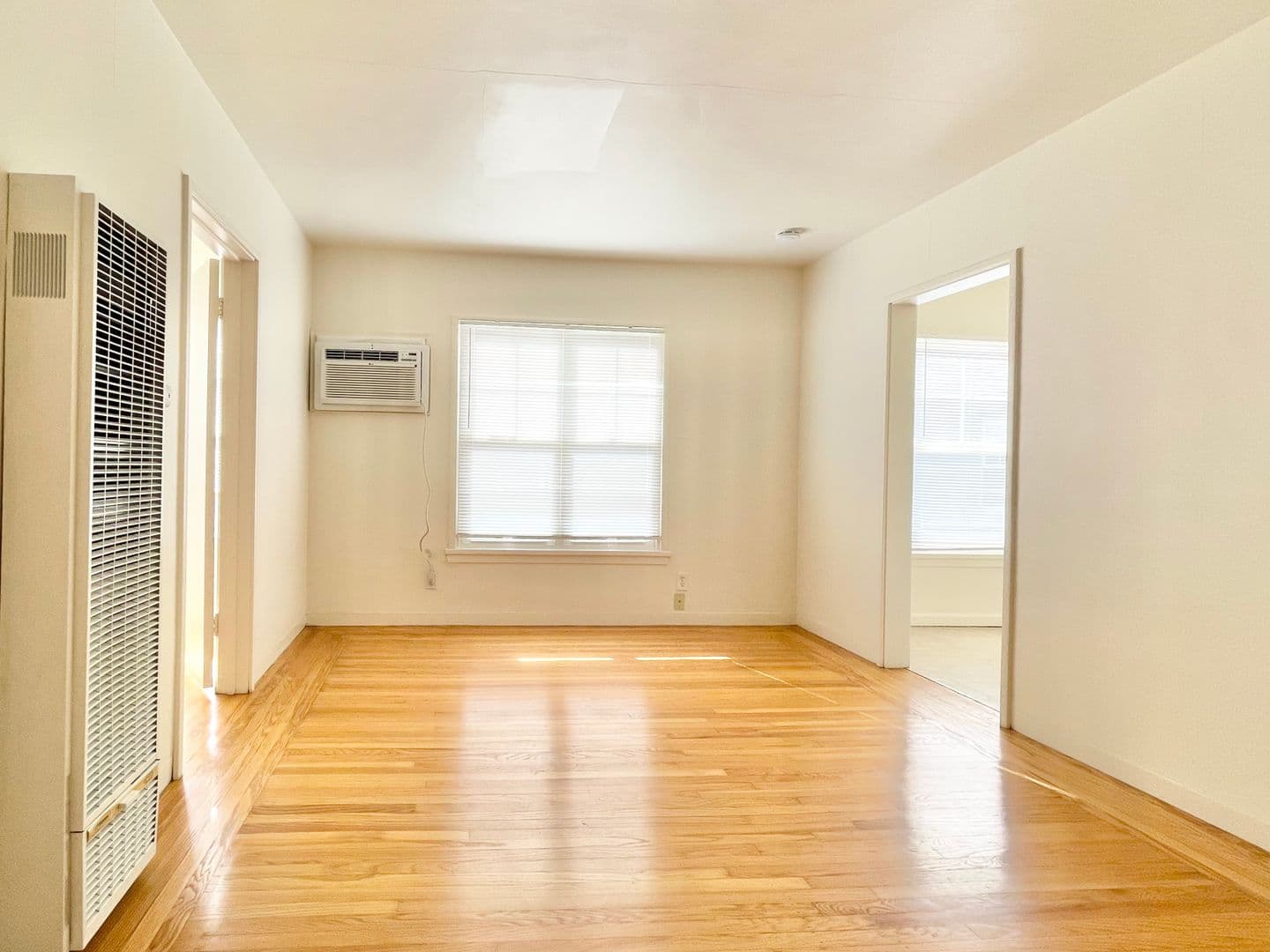 Sacramento Apartment: 2230 10th Avenue