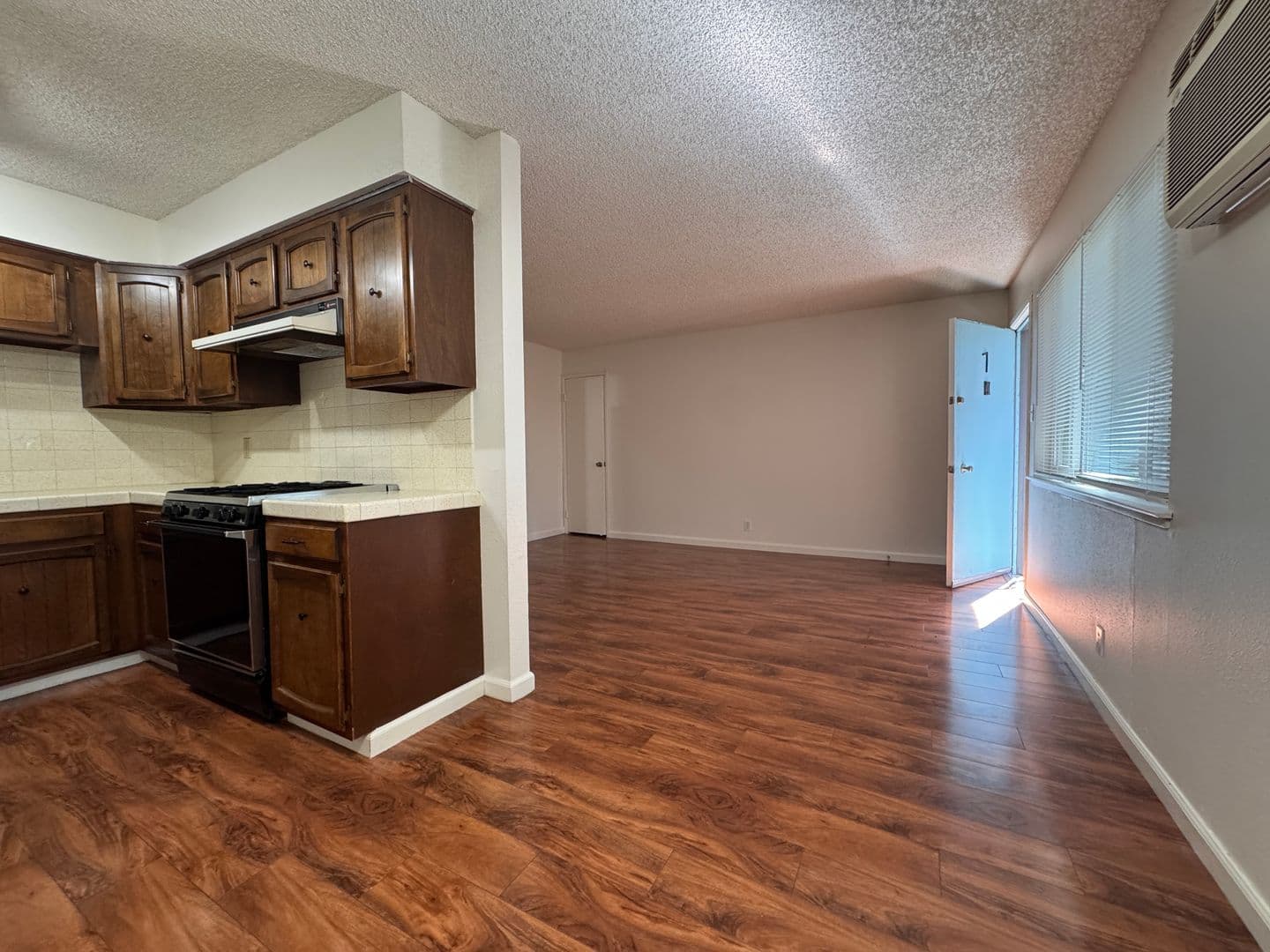 Sacramento Apartment: 3811 H Street