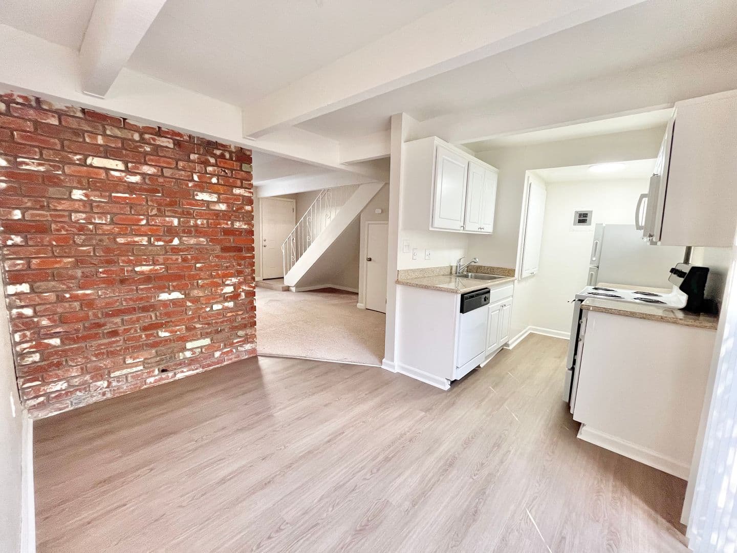 Sacramento Apartment: 2326 V Street