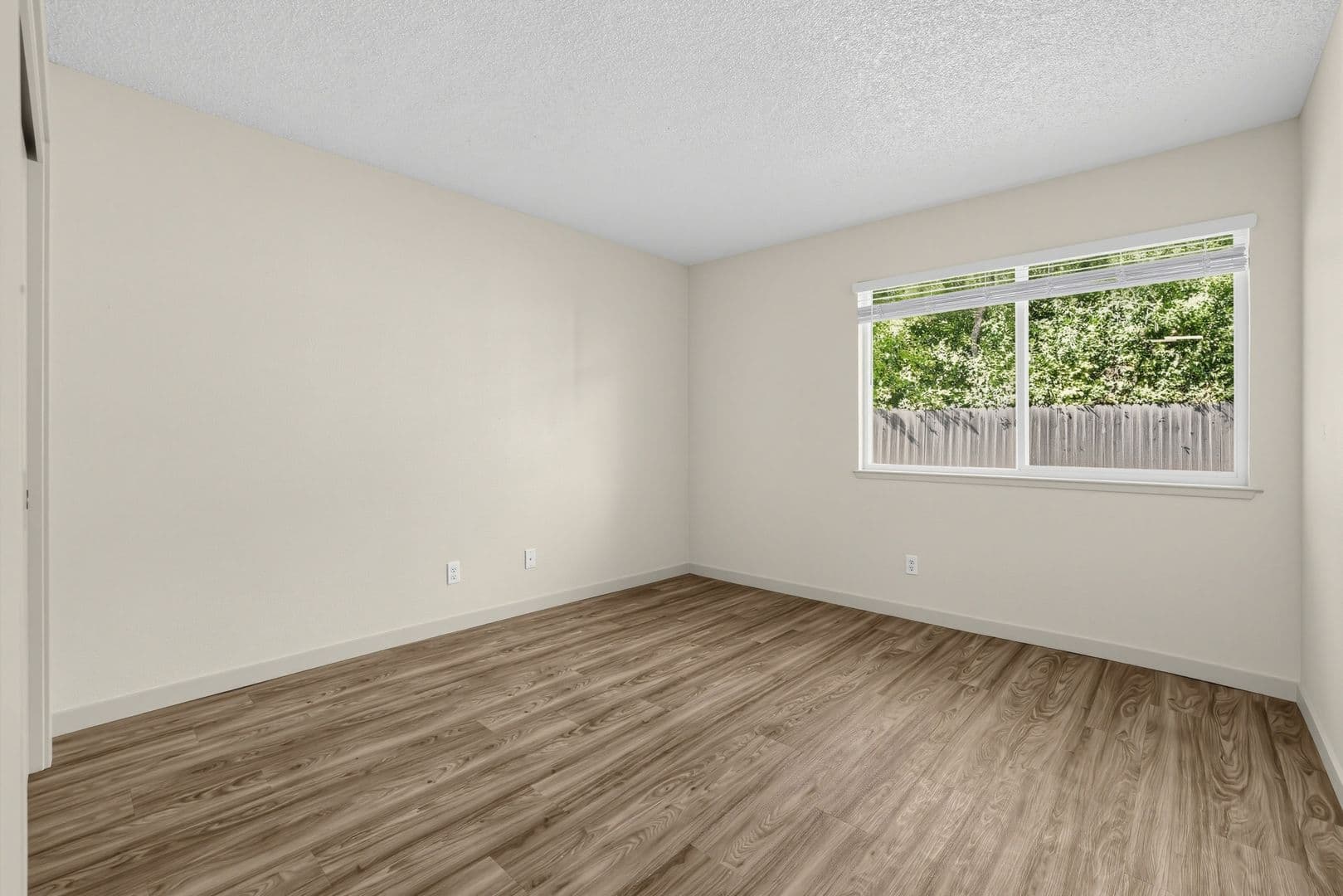 Sacramento Apartment: 541-551 Morse Avenue