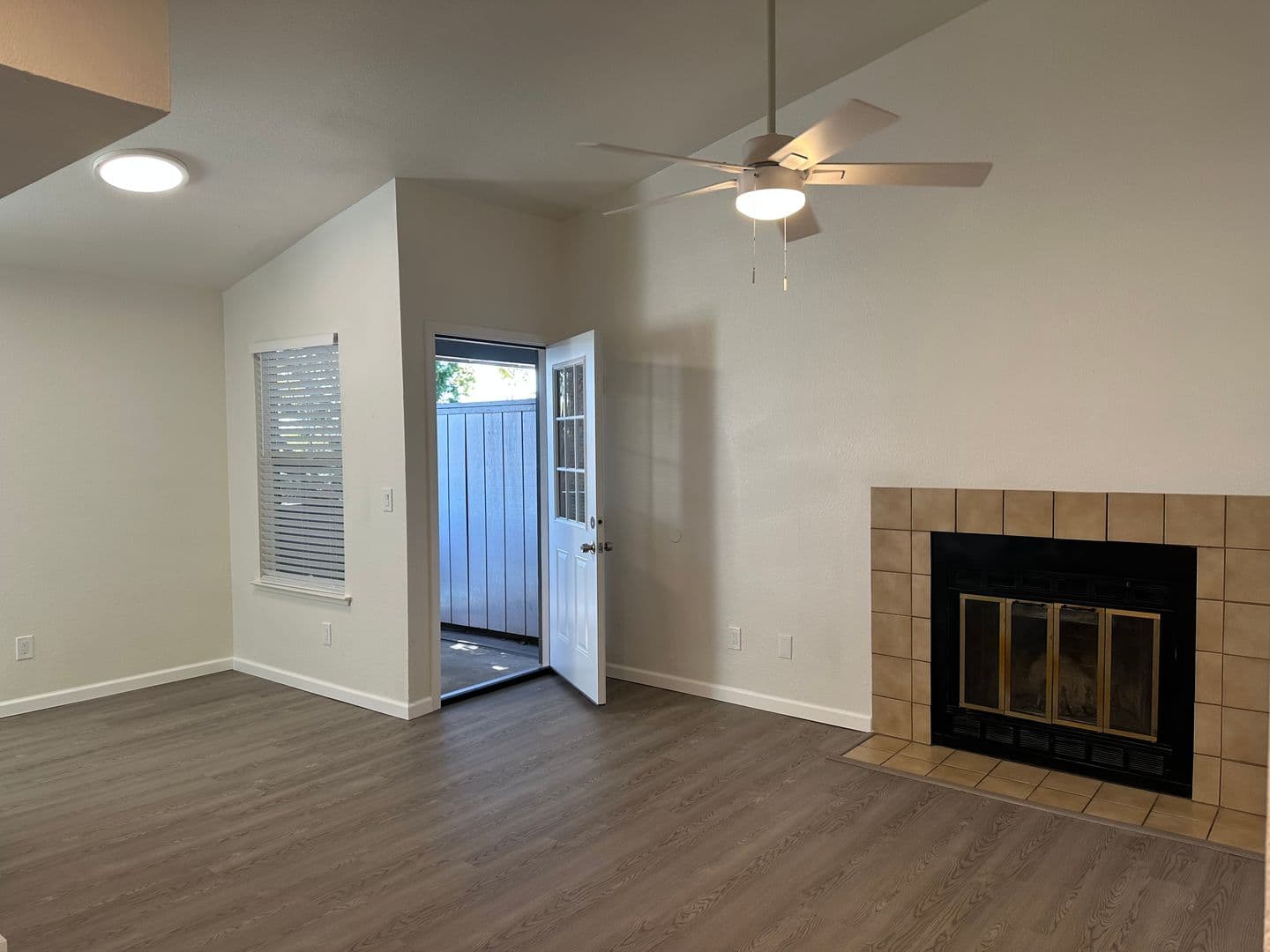 Sacramento Apartment: 5840 Garfield Avenue