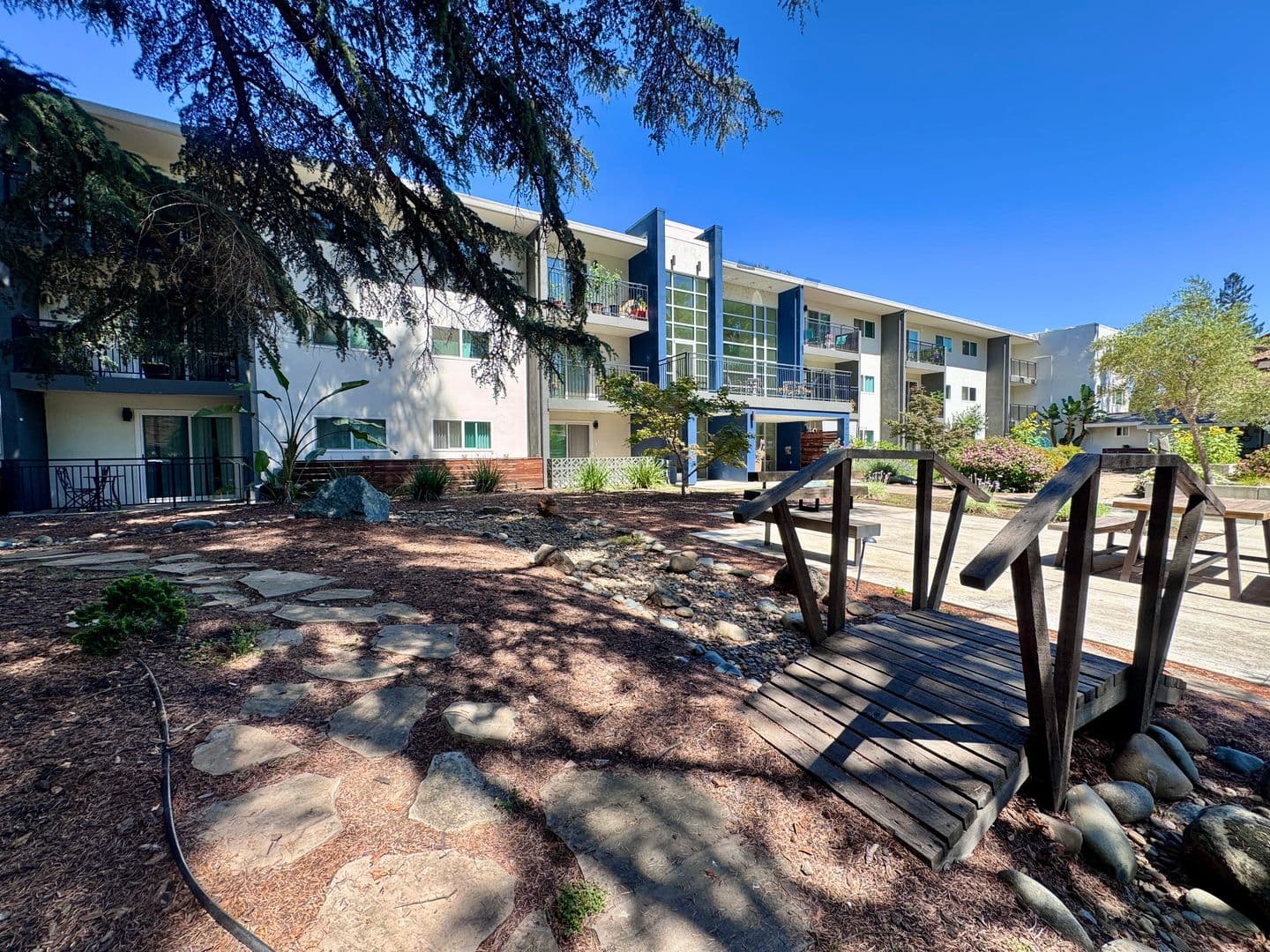 Sacramento Apartment: 1100 39th Street
