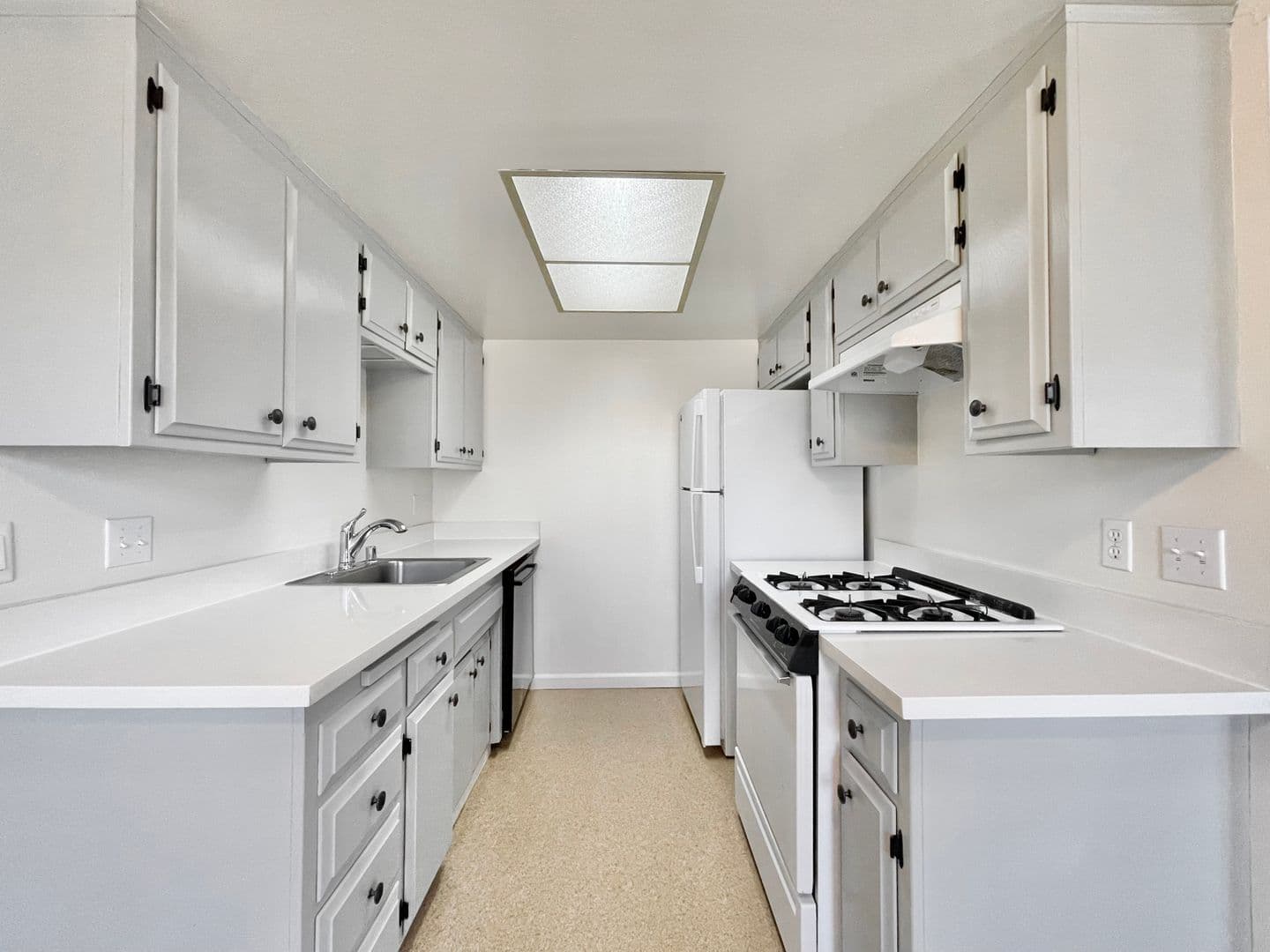 Sacramento Apartment: 541-551 Morse Avenue