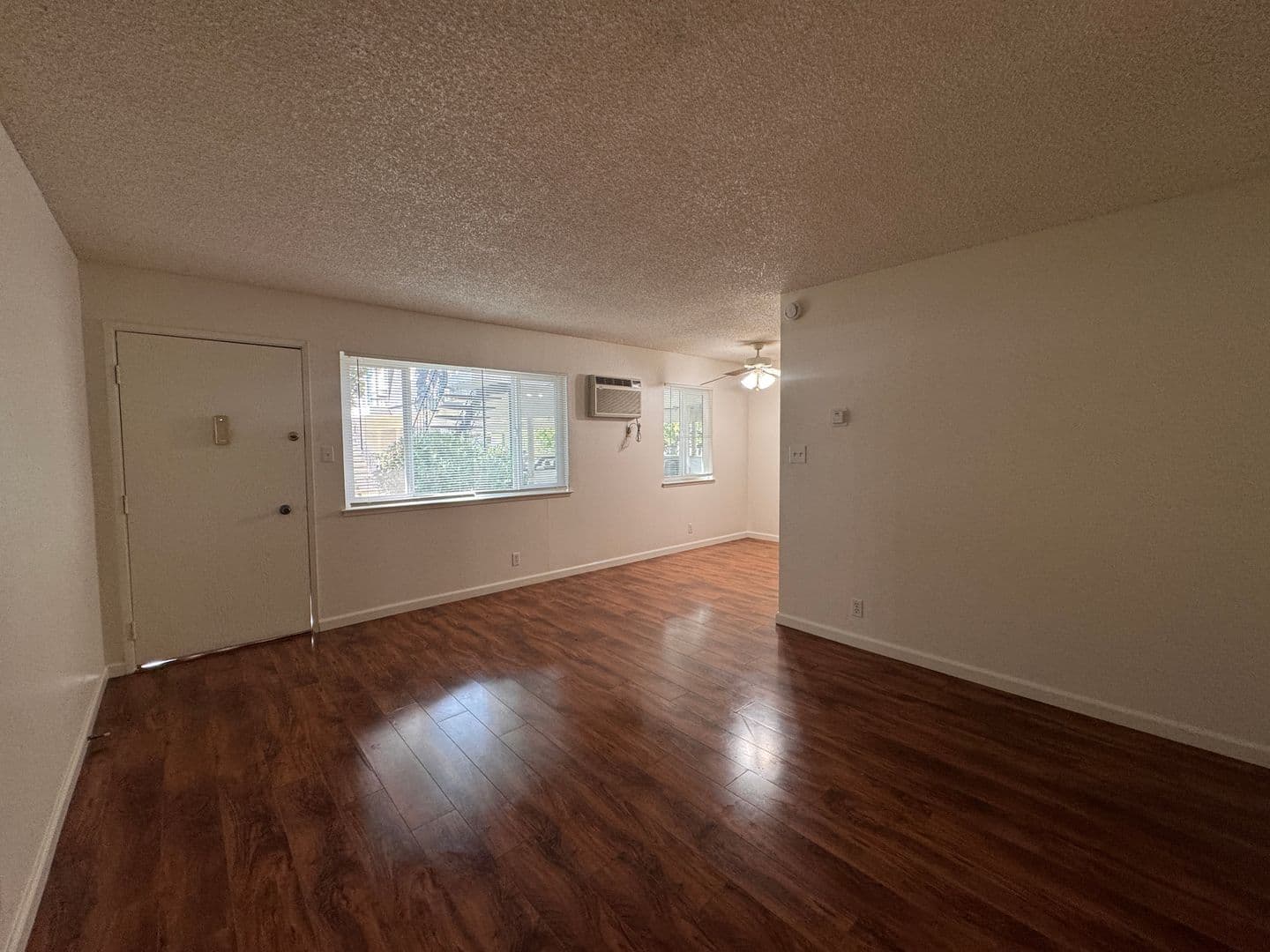 Sacramento Apartment: 3811 H Street