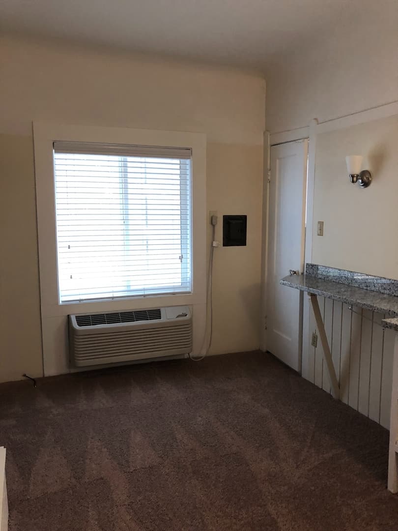 Sacramento Apartment: 1416 Q Street