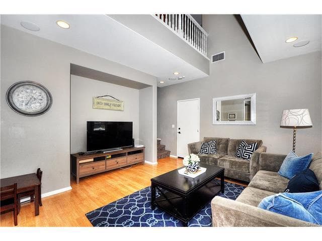 Ladera Ranch Townhome: 55 Ellsworth