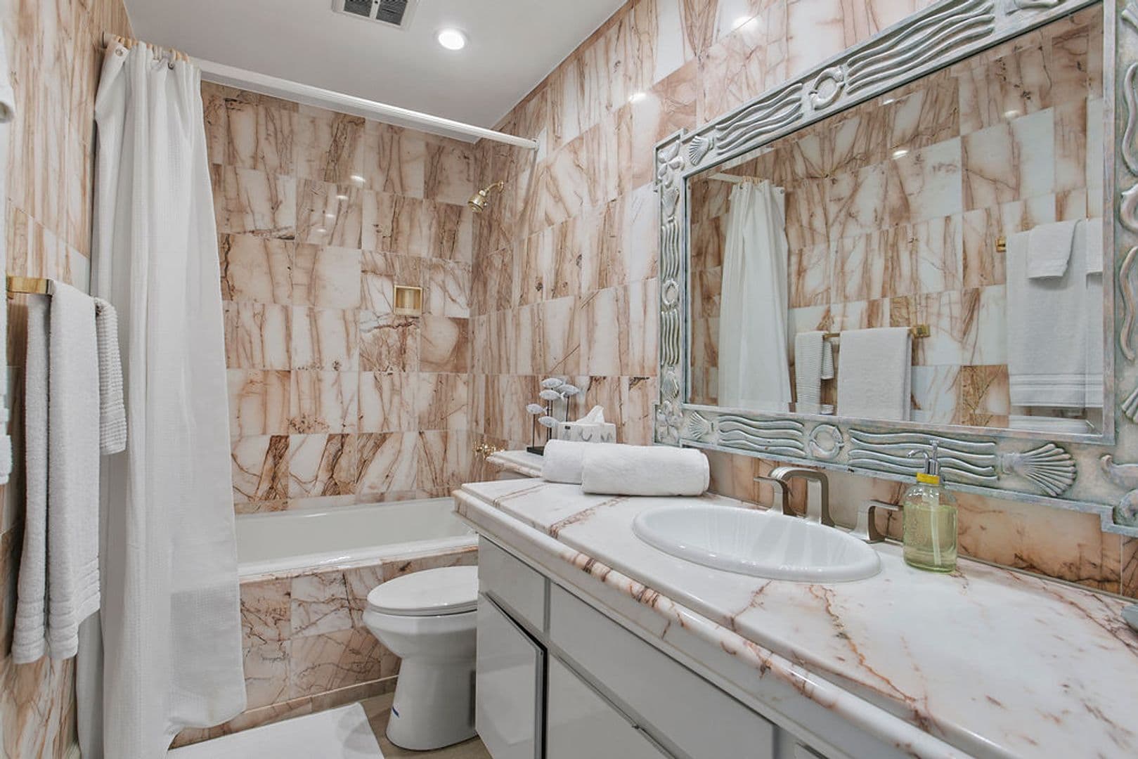 Dana Point House: 33925 Faeroe Bay