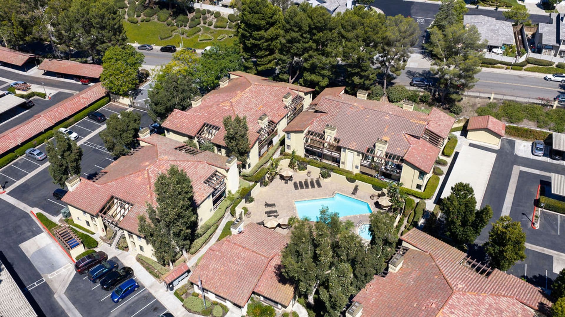 Laguna Hills House: 25661 Indian Hill Ln #F