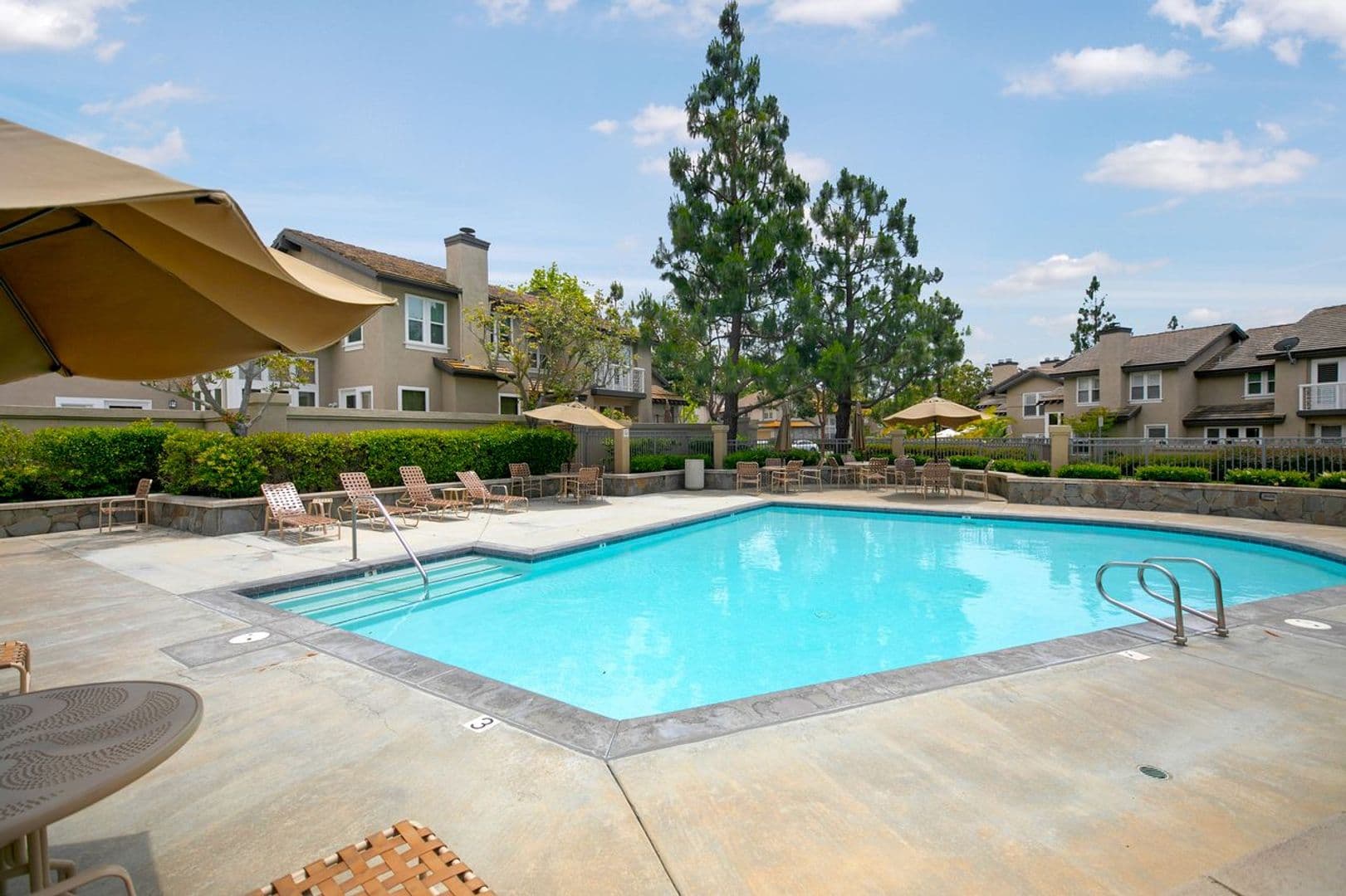 Laguna Niguel House: 54 Cameray Heights