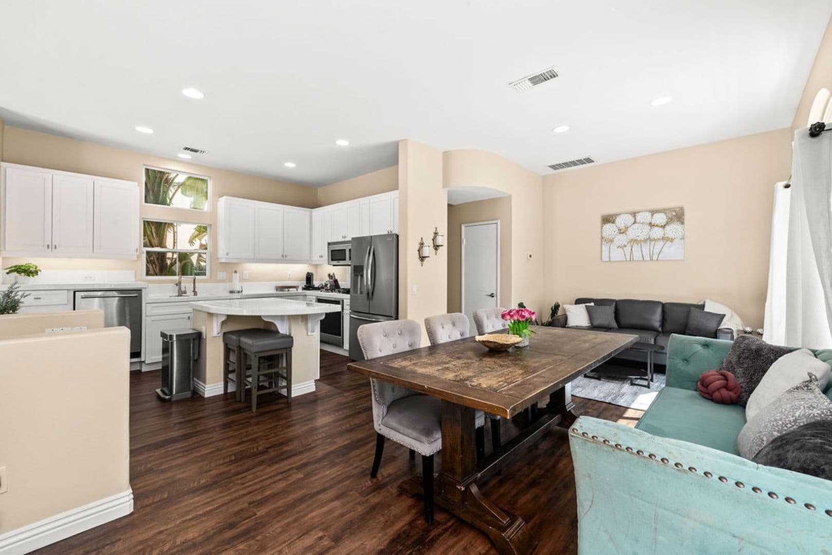 Rancho Santa Margarita House: 205 Montana Del Lago Dr