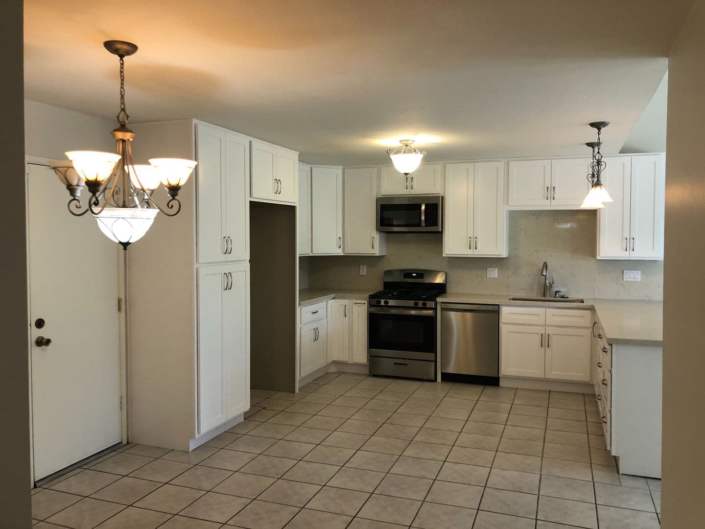 Mission Viejo House: 27576 Agrado