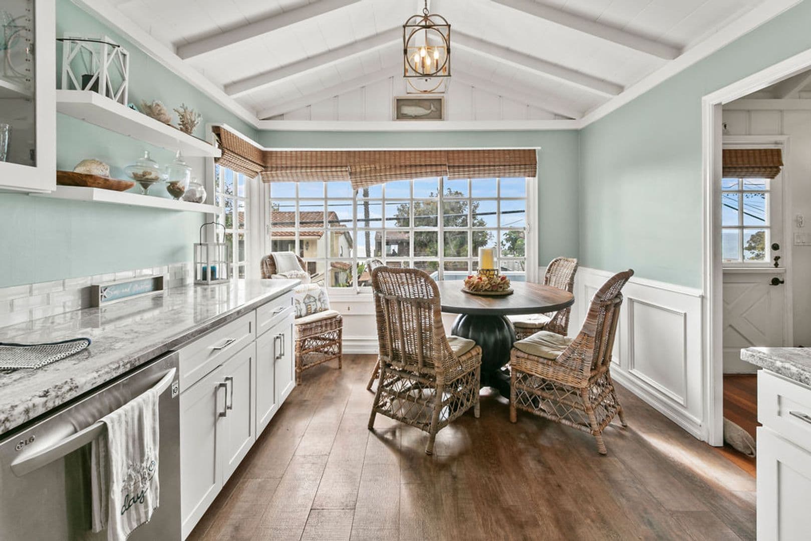 Laguna Beach Apartment: 31922 Virginia Way