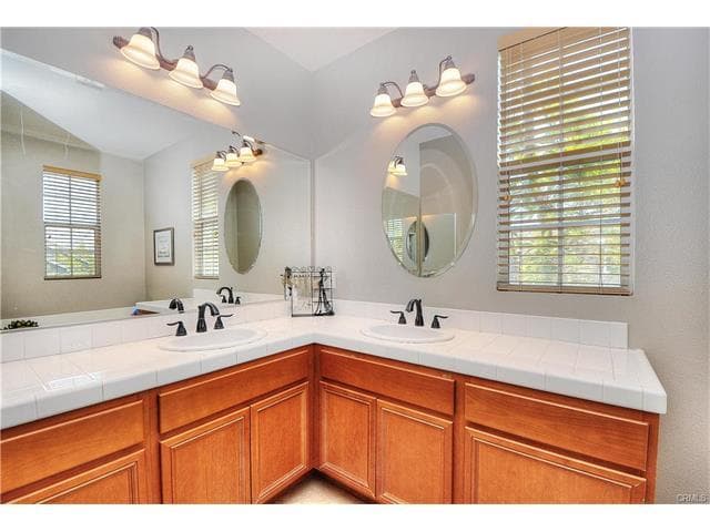 Ladera Ranch Townhome: 55 Ellsworth