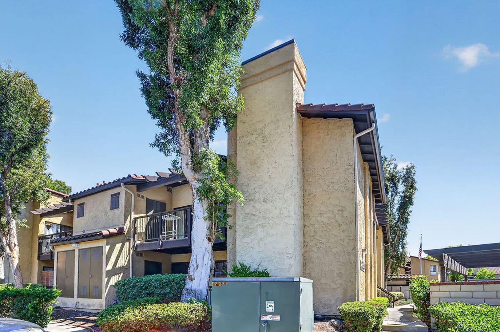 Laguna Hills House: 25661 Indian Hill Ln #F