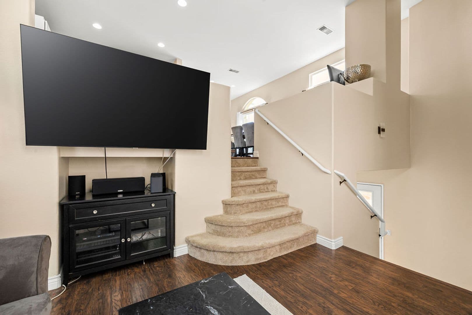 Rancho Santa Margarita House: 205 Montana Del Lago Dr