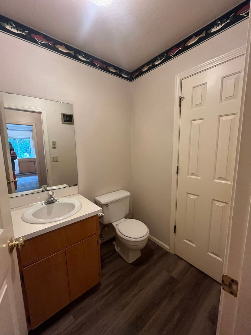 Springfield House: 6897 Thurston Rd