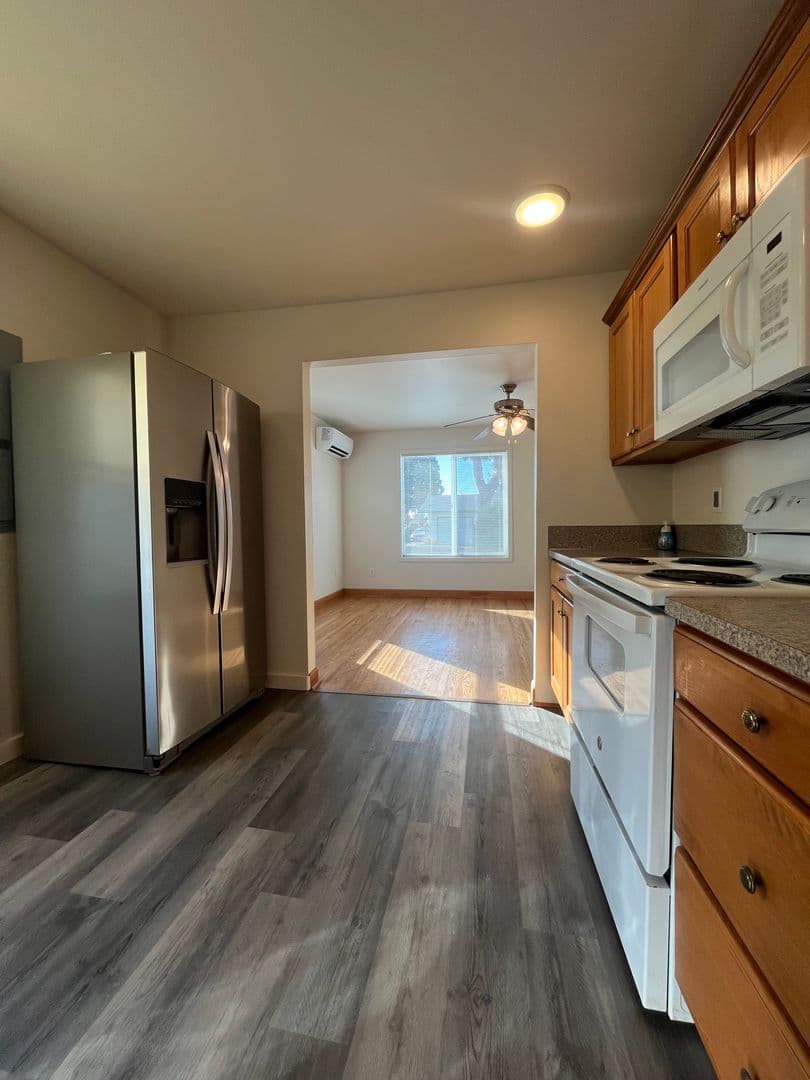 Springfield House: 345 52nd