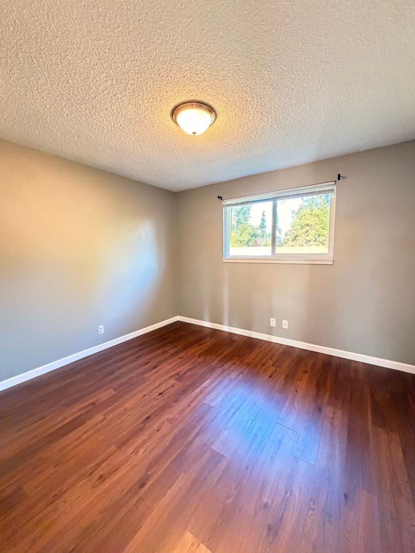 Springfield House: 4842 Elderberry Loop