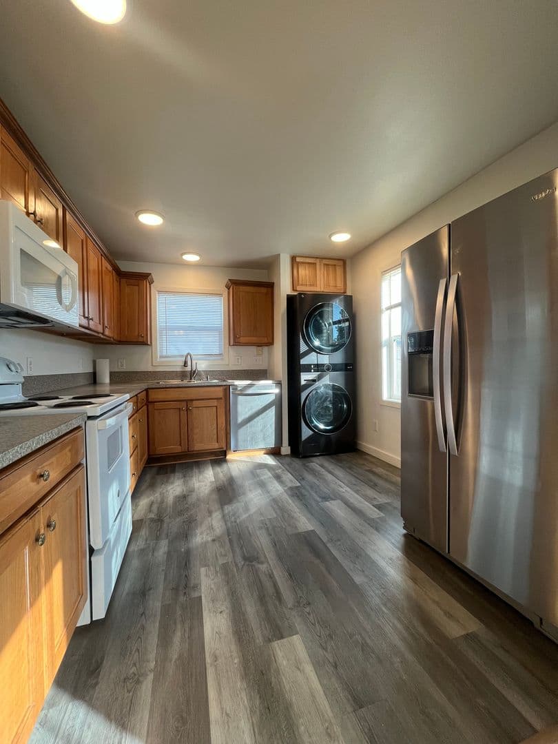 Springfield House: 345 52nd