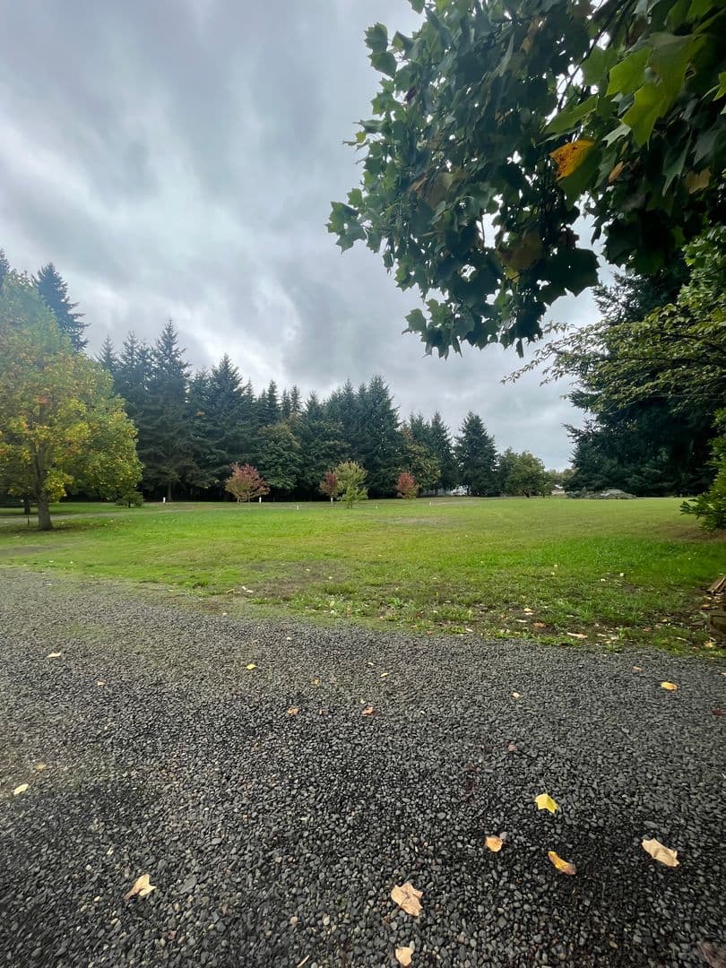 Eugene Apartment: 1625 River Loop 1