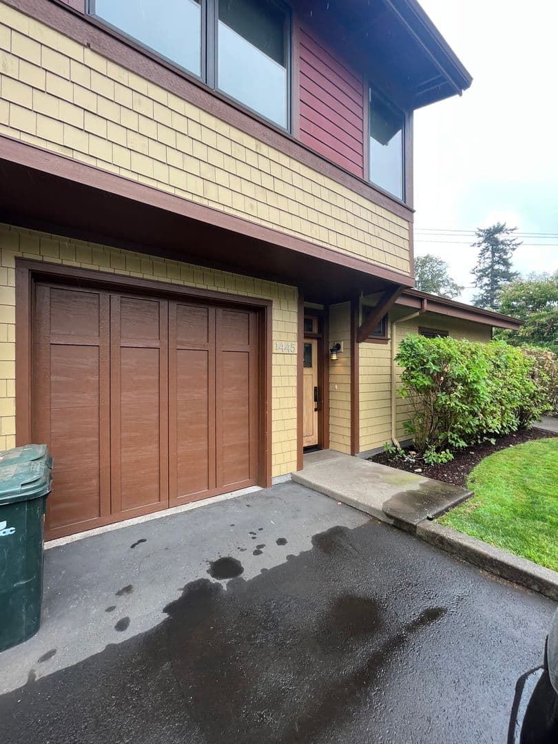 Eugene House: 1445 Perdue Loop