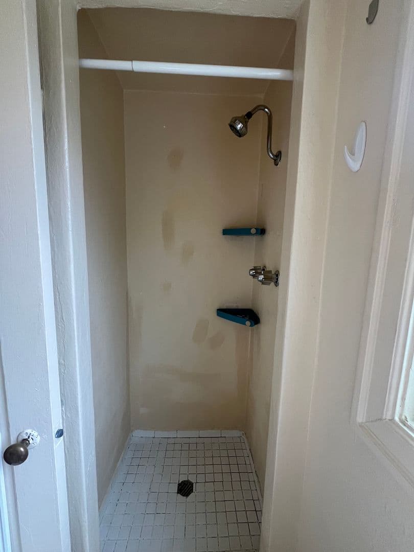 Eugene House: 430 W 12th #2