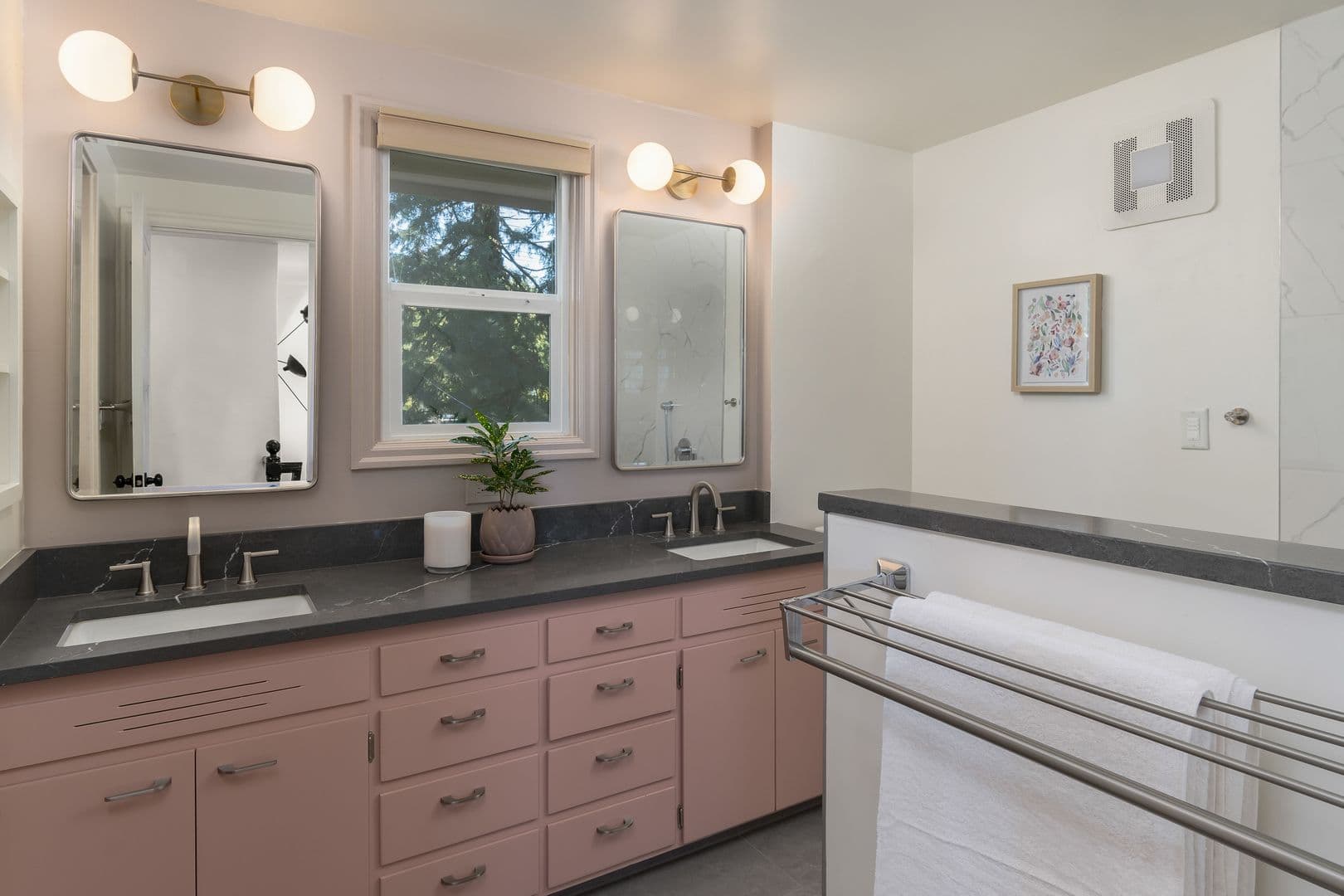 Eugene House: 1565 Flintridge Ave.