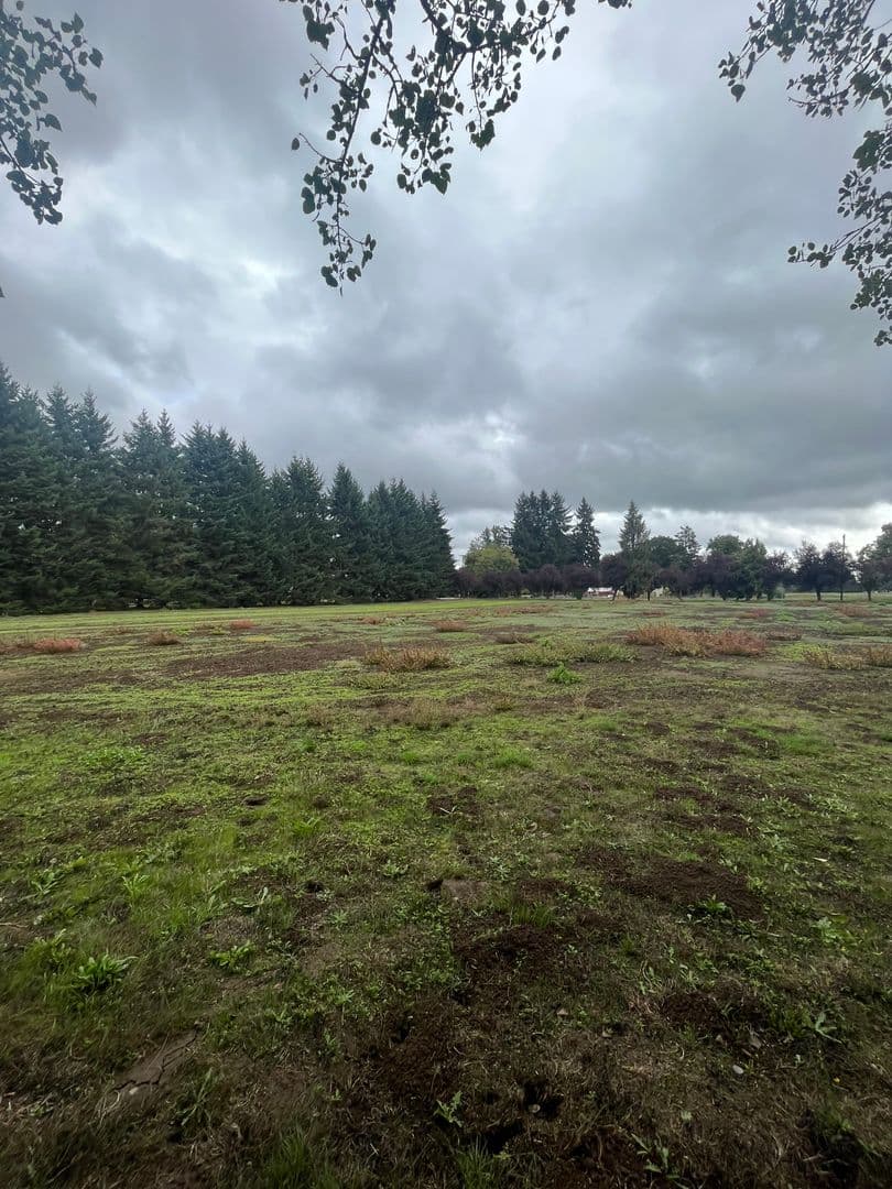 Eugene Apartment: 1625 River Loop 1