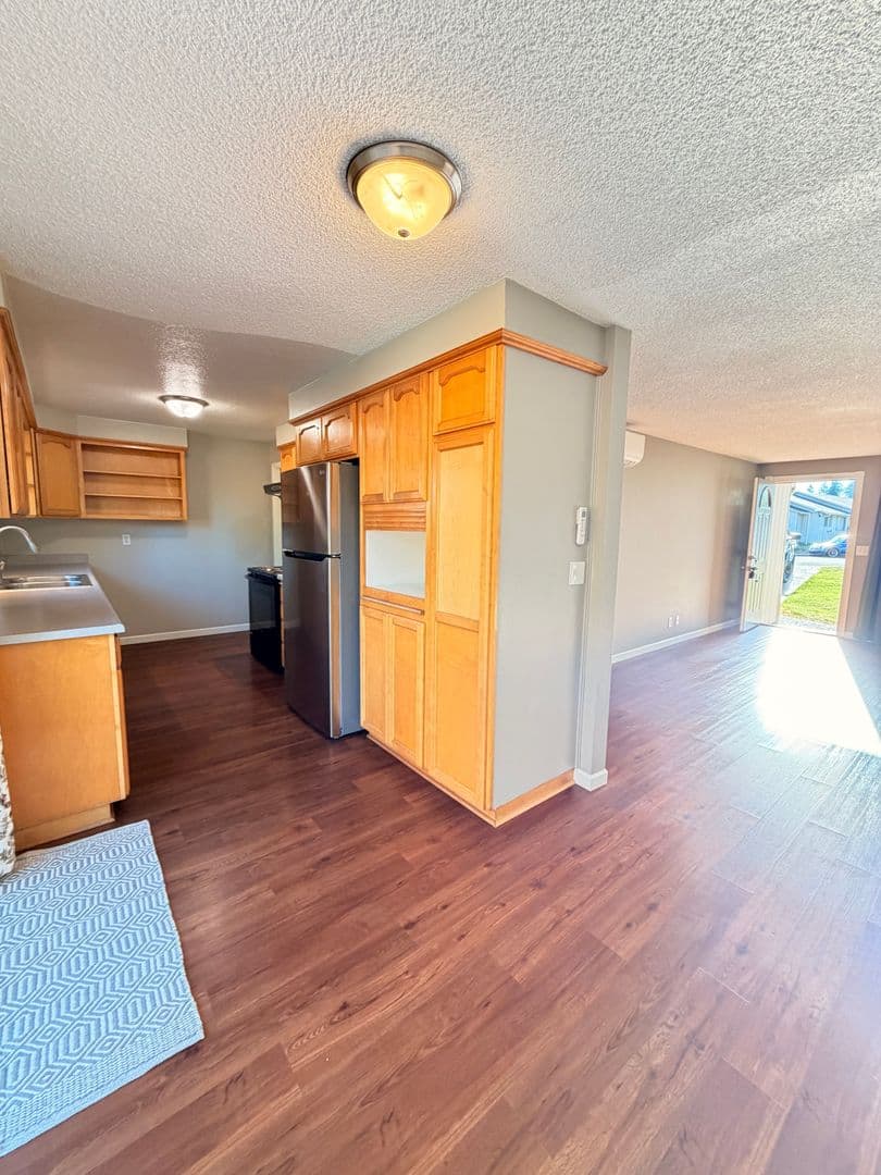 Springfield House: 4842 Elderberry Loop