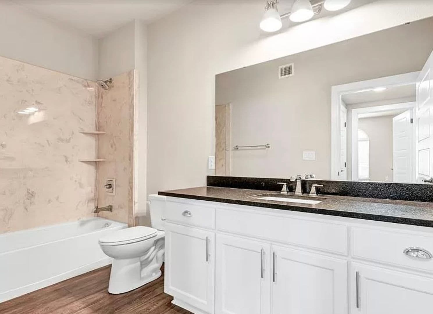 College Station Apartment: 602 Cherry St