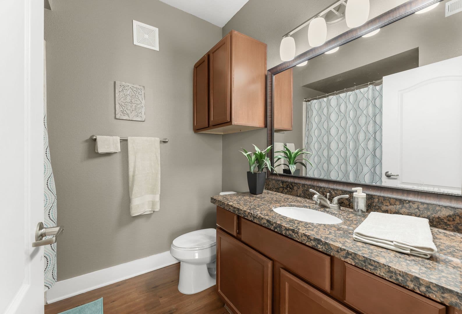 College Station Apartment: 424 Tauber St