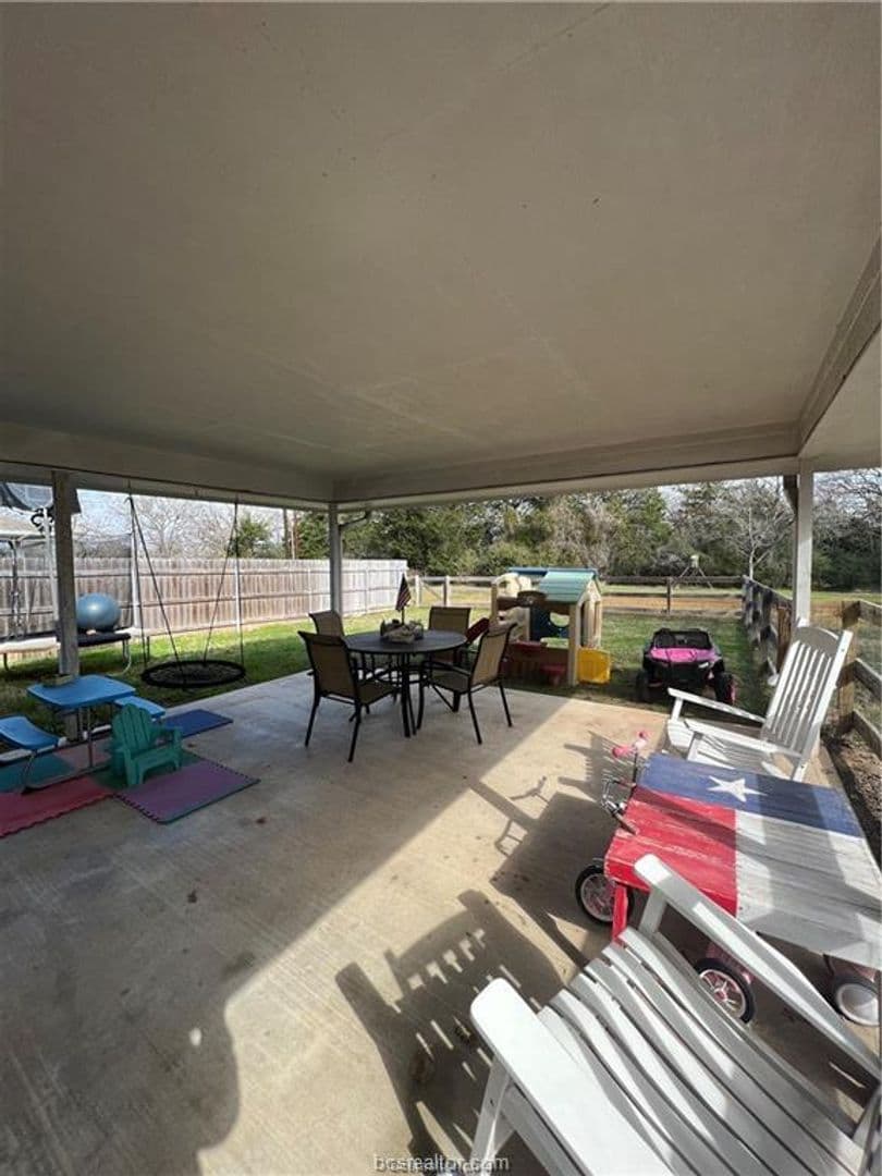 College Station Apartment: 11347 North Dowling Road