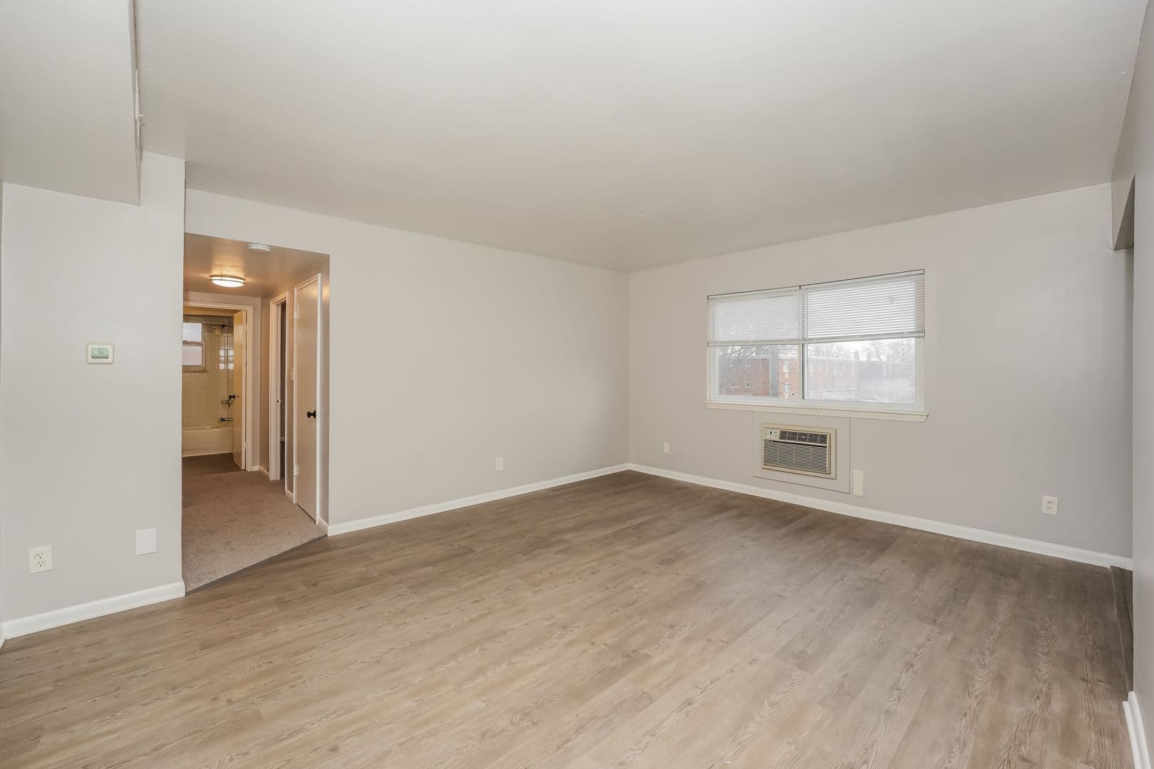 Cleveland Apartment: 4072 Fulton Rd