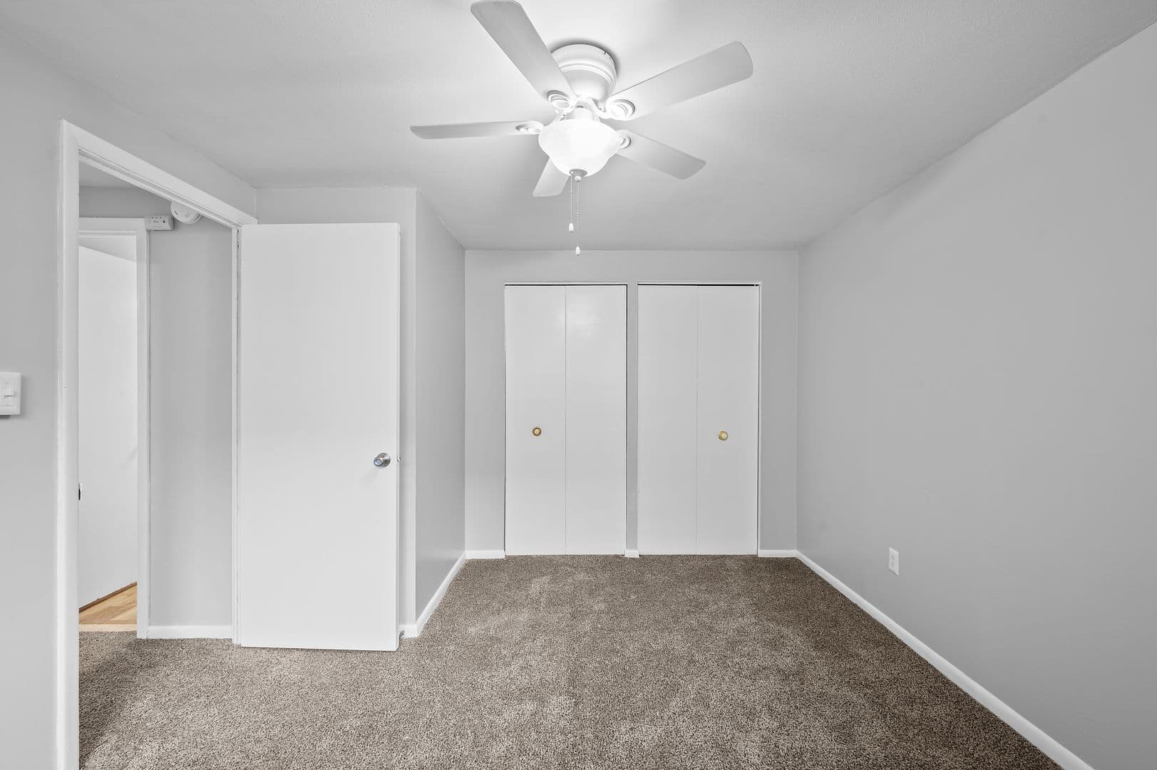 Cleveland Apartment: 4015 Rocky River Dr.