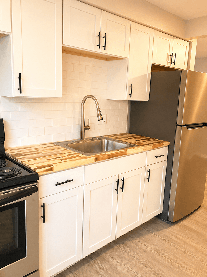 Cleveland Apartment: 14411 Triskett Rd
